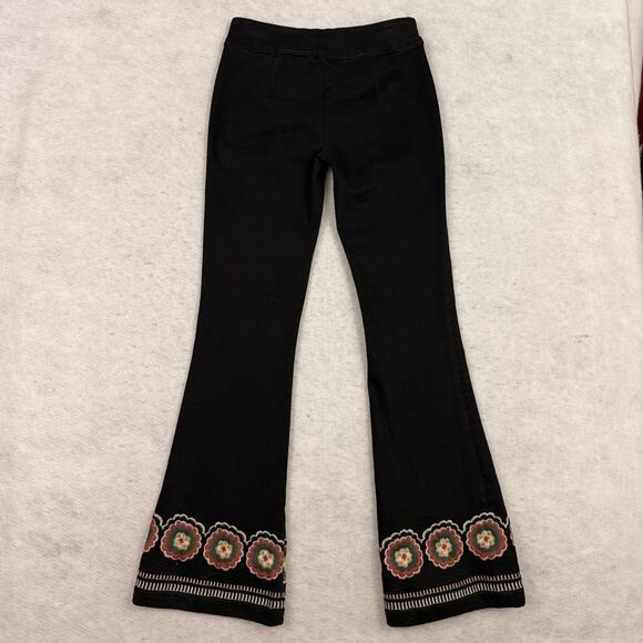 Driftwood Wyatt Jeans Womens L Black Pull On Boho Embroidered Hem Flare Leg NWT - Picture 4 of 14